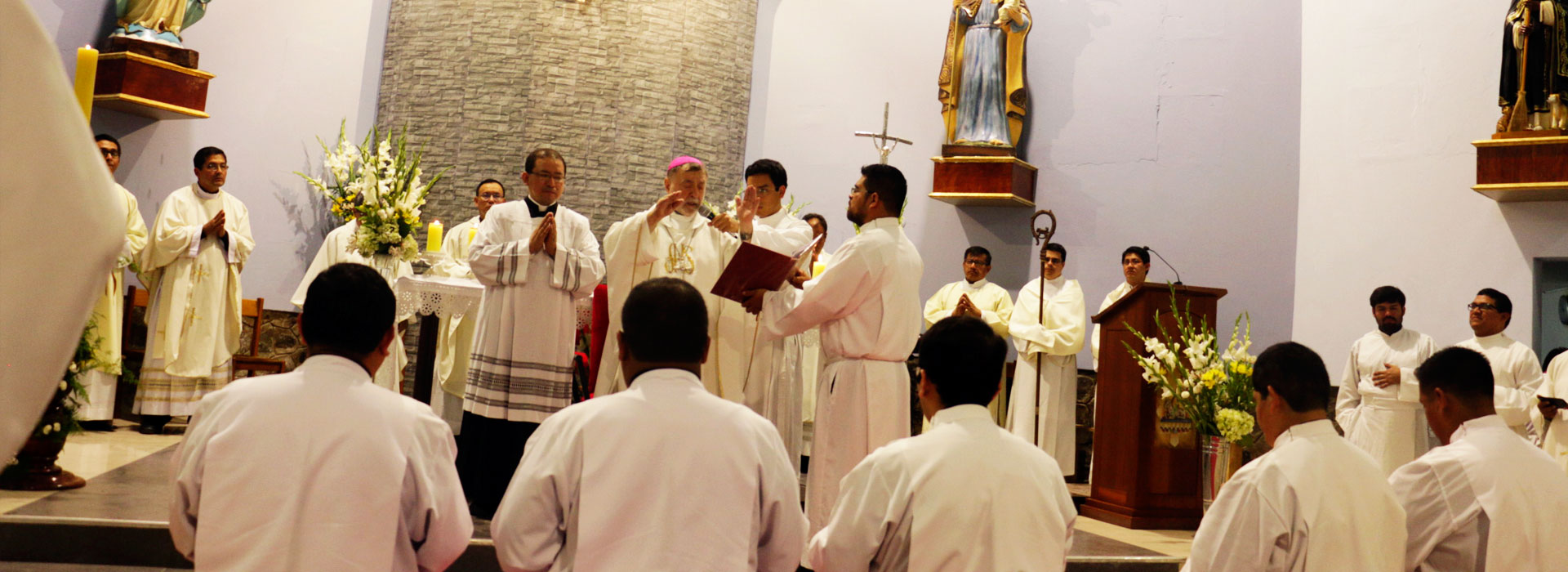 Ordenación Diaconal en la parroquia San Conrado